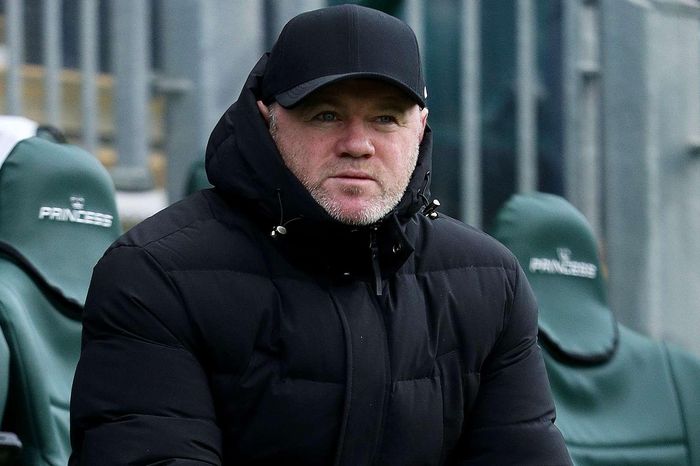 Rooney tái hiện 'Fergie Time'