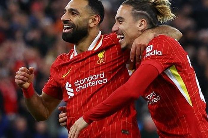 Mohamed Salah thất vọng với Liverpool, chuẩn bị rời sân Anfield