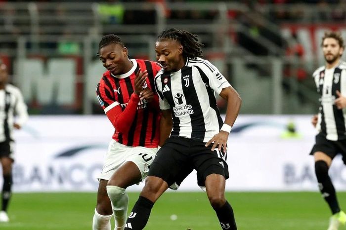 AC Milan khởi đầu tệ nhất trong 4 năm qua tại Serie A