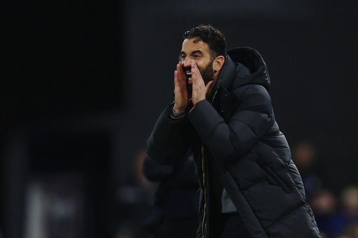 Manchester United bao giờ mới hết 'cũ'