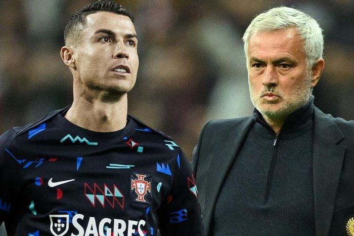 Mourinho làm rõ sự thật về cuộc đàm phán chuyển nhượng với Ronaldo