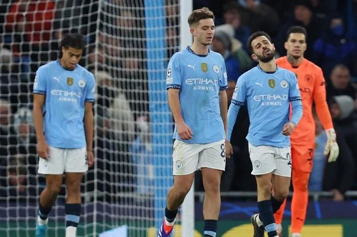 Man.City dẫn trước 3 bàn vẫn bị Feyenoord cầm hòa