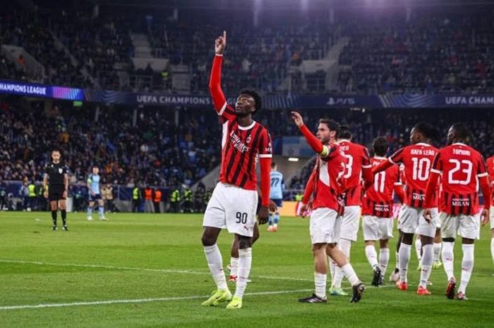AC Milan giành chiến thắng nhọc nhằn trước Slovan Bratislava