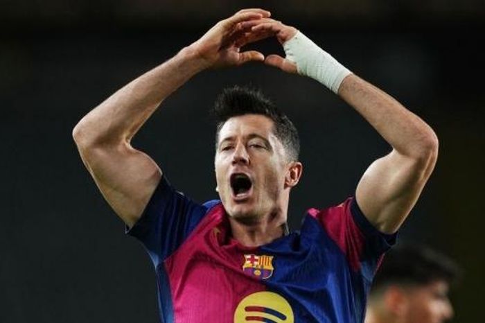 Robert Lewandowski trở thành cầu thủ thứ ba vượt mốc 100 bàn thắng tại UEFA Champions League