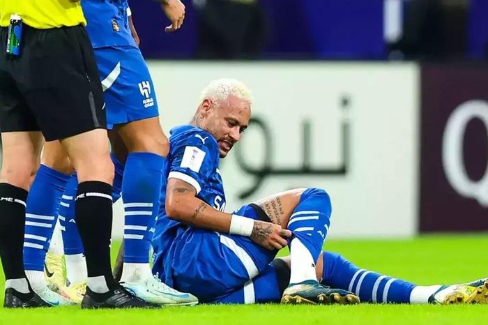Tiền đạo Neymar sắp bị sa thải ở Saudi Arabia và gây sốc với đàn anh