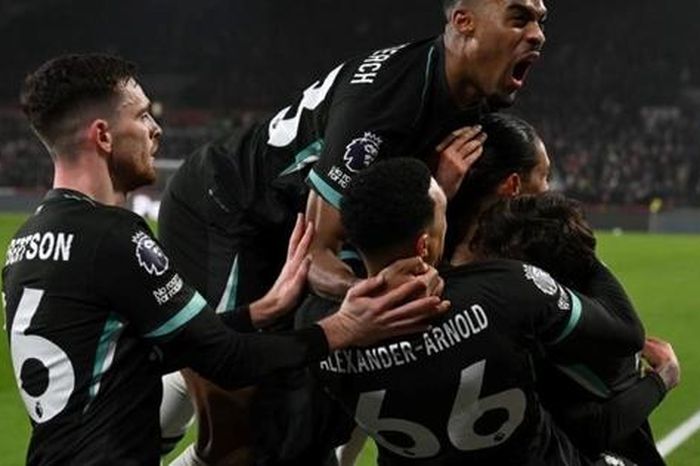 Liverpool khuynh đảo Giải Ngoại hạng Anh