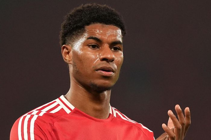 Rashford đổi thái độ với MU