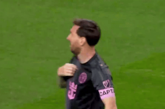 Messi bị mắng là 'kẻ vô giáo dục'