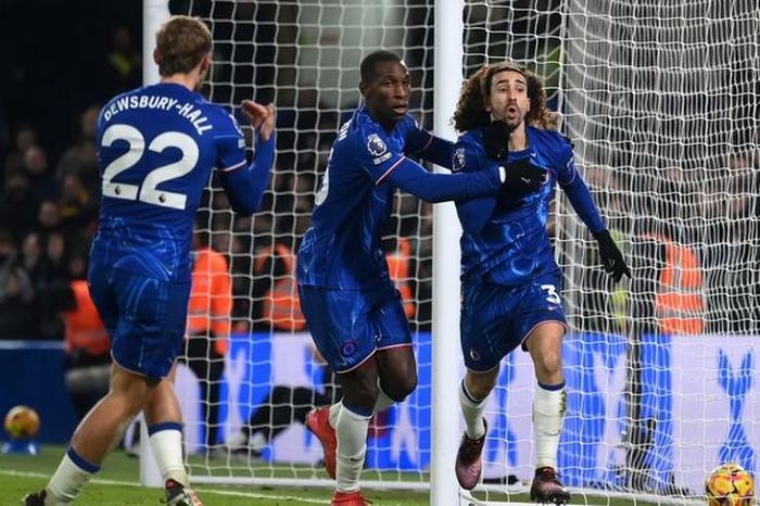 Chelsea diệt 'Bầy sói' Wolverhampton, đòi ghế Top 4 của Man City