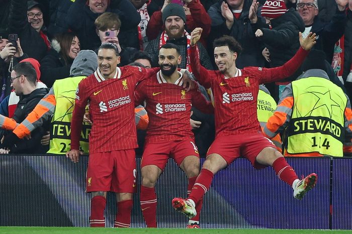 Tiền đạo Salah lập cột mốc lịch sử, không chắc ở lại Liverpool