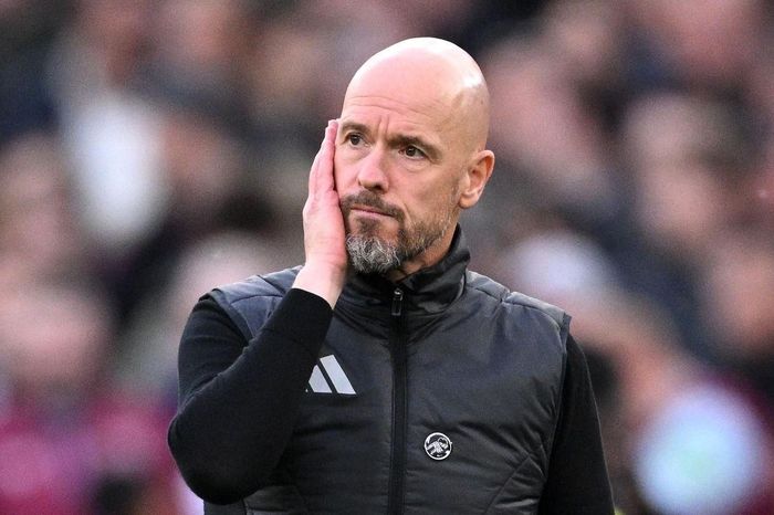 Ten Hag vỡ mộng đến Dortmund