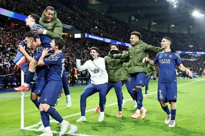 Đánh rơi lợi thế 2 bàn tại PSG, Man.City ở gần hơn nguy cơ bị loại