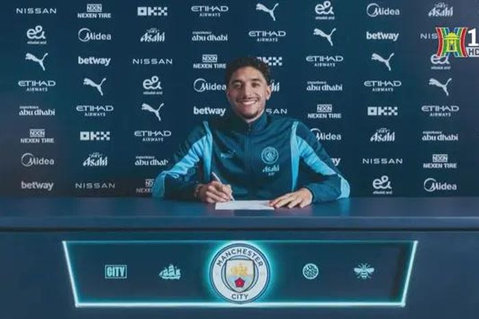 Manchester City chiêu mộ thành công tiền đạo Omar Marmoush