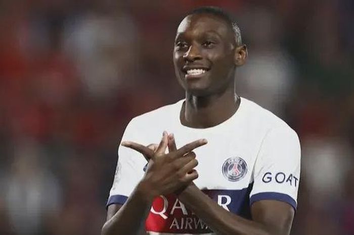 Juventus mượn thành công Kolo Muani từ PSG