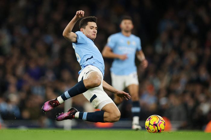 4 phút thảm họa của tân binh Man City