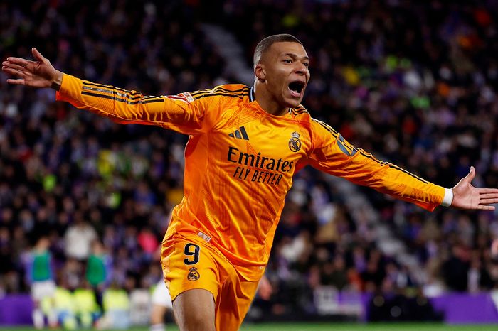Mbappe lập hat-trick đầu tiên cho Real Madrid
