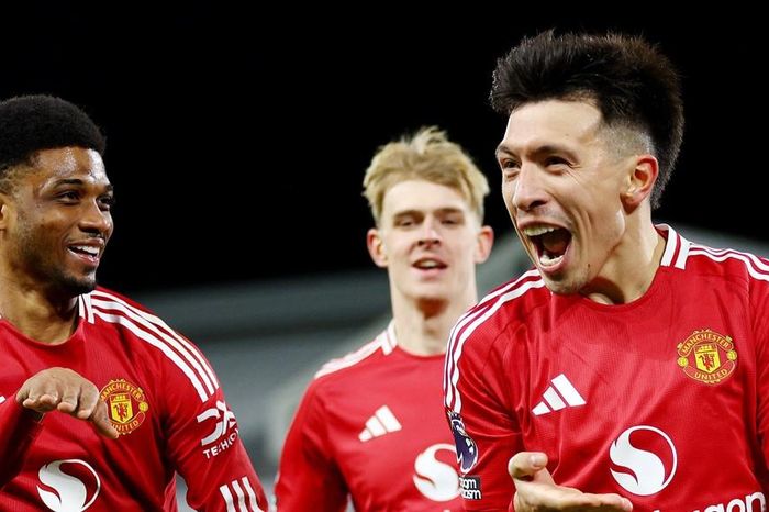 Lisandro Martinez bừng sáng, MU thắng nghẹt thở Fulham