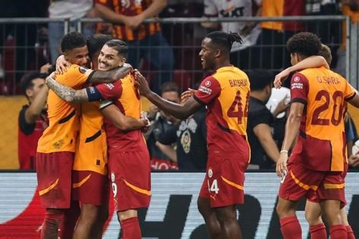 Nhận định Ajax vs Galatasaray, 3h00 ngày 31/1: Ba điểm trên đất khách