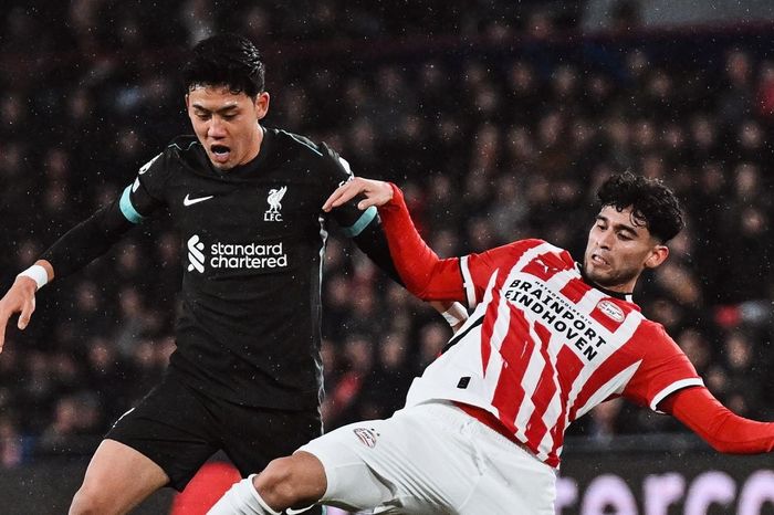 Liverpool thua trận sau màn rượt đuổi kịch tính với PSV