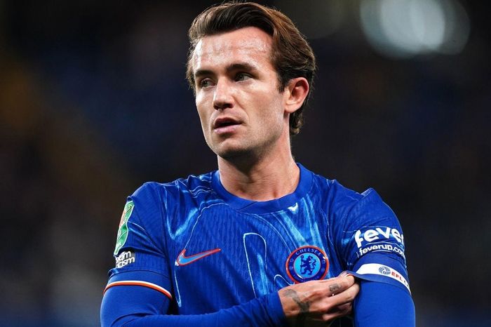 Nhà vô địch Champions League kết thúc cơn ác mộng