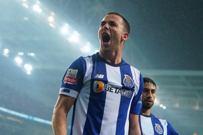 Thua đậm Arsenal, Man City quyết mua tiền vệ thế chỗ Rodri