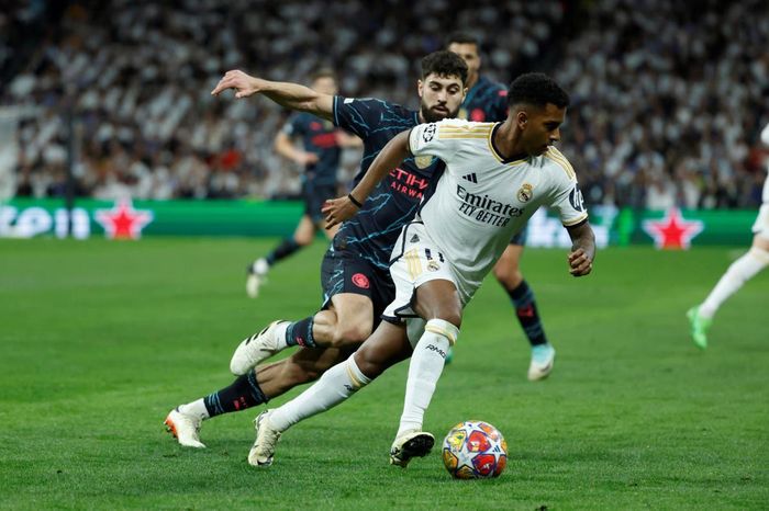 Kinh điển Champions League đến sớm