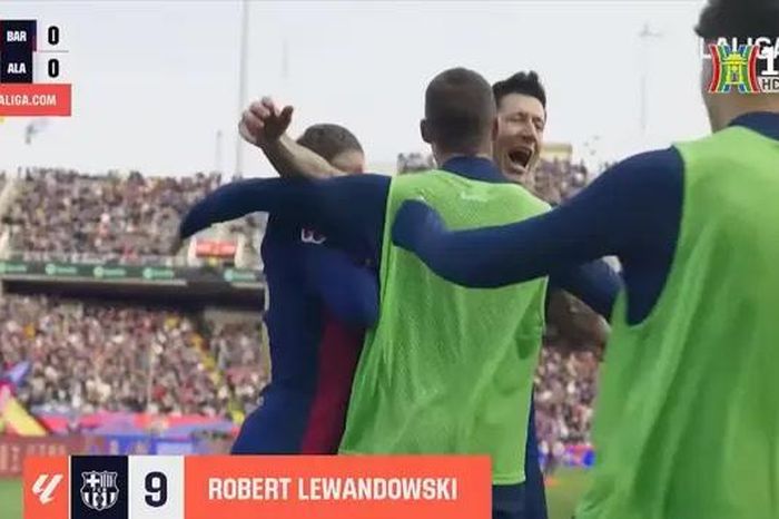 Barcelona giành chiến thắng suýt soát