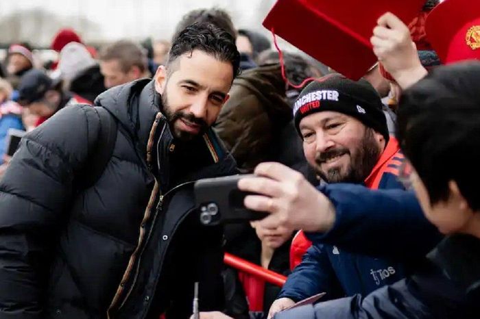 Amorim gửi thông điệp cứng rắn đến thượng tầng CLB Man United