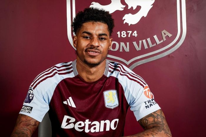 Aston Villa ưu ái Rashford