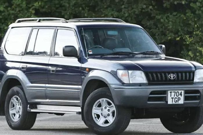 Top 5 đời xe Toyota Land Cruiser không nên mua lại khi mua xe cũ