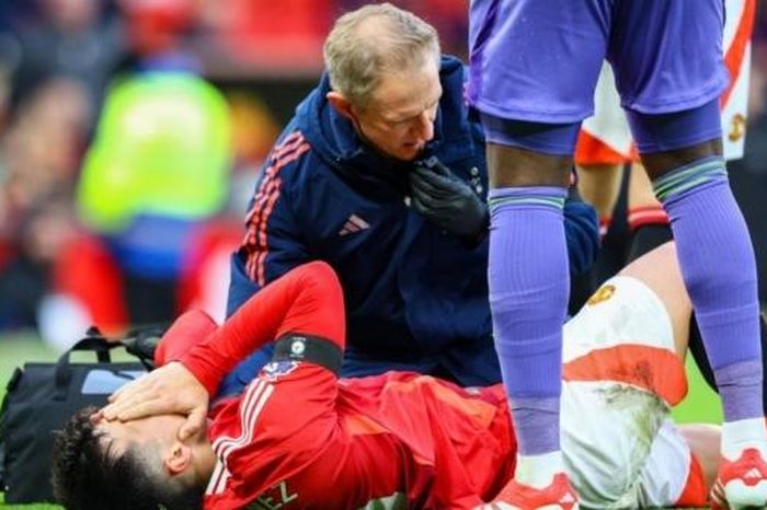 Man Utd đón nhận tin sốc về trung vệ Lisandro Martinez