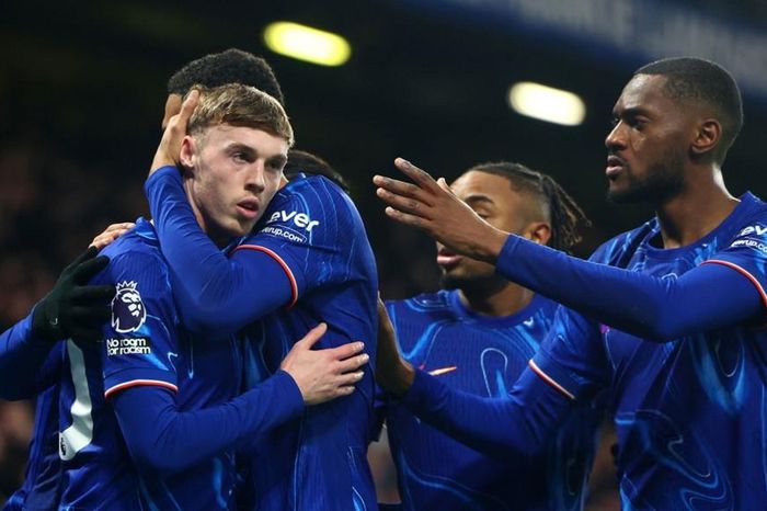 Chelsea ngược dòng đánh bại West Ham