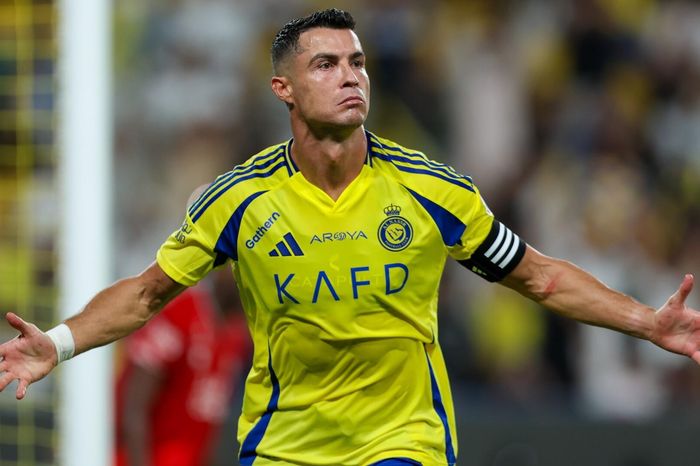 Ronaldo: Tôi xuất sắc nhất lịch sử, chưa thấy ai hay hơn