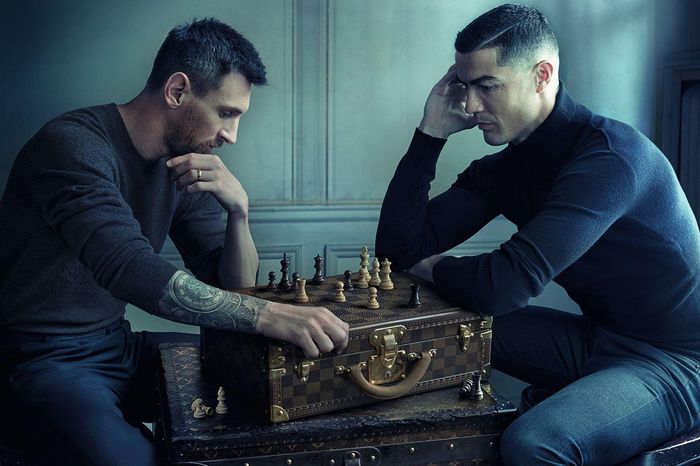 Ronaldo nói điều bất ngờ về Messi, chê Mbappe 'không biết đá tiền đạo'