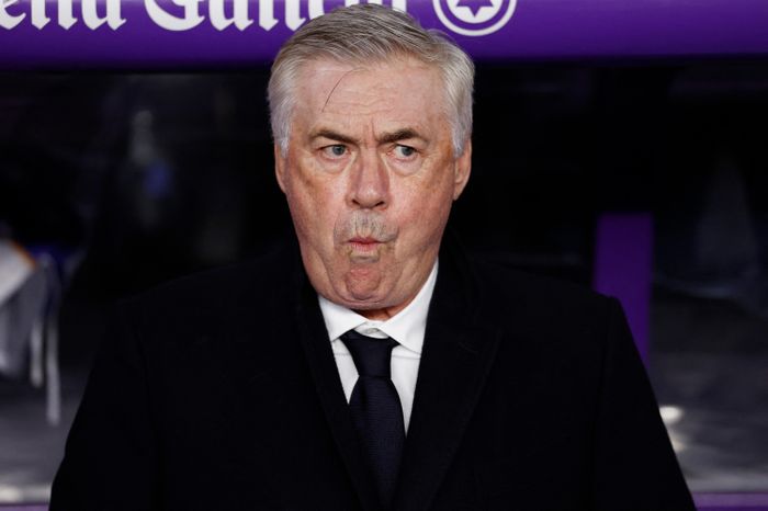 Ancelotti thừa nhận khủng hoảng trước đại chiến Man City