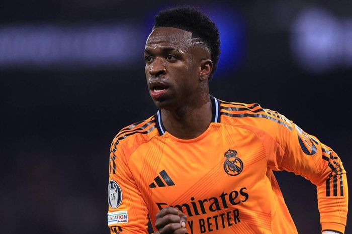 Vinicius cười nhạo Man City