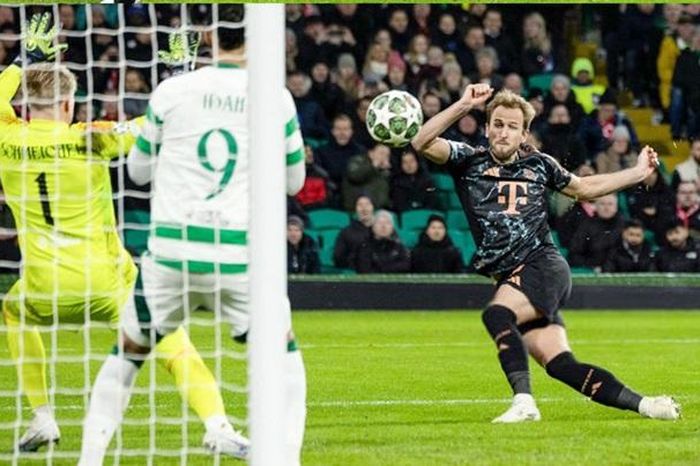 Kane lại thắng Schmeichel, Bayern Munich vượt qua Celtic