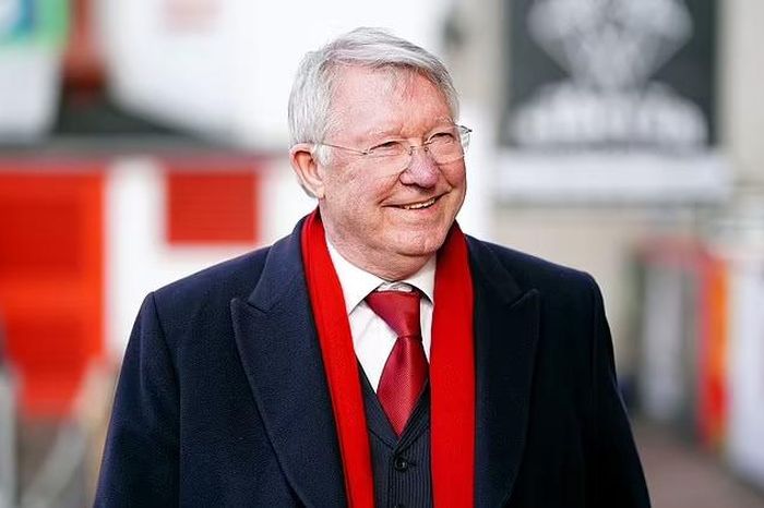 Sir Alex Ferguson sắp trở lại băng ghế huấn luyện