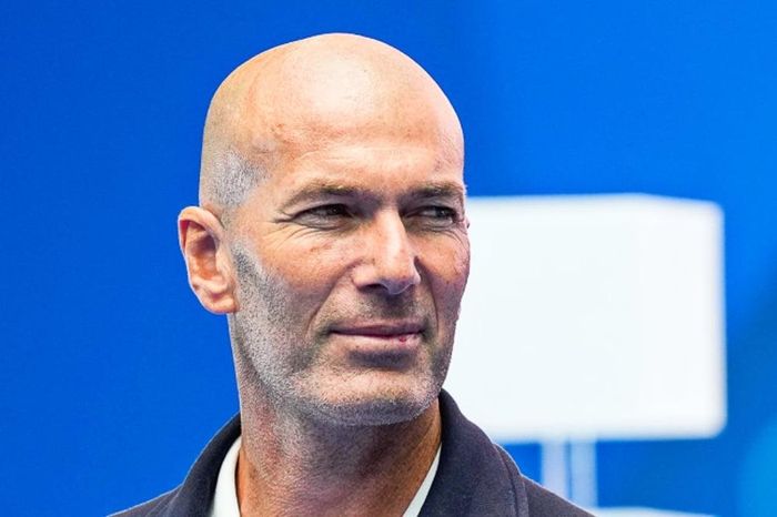 Ghế HLV tuyển Pháp chờ Zidane