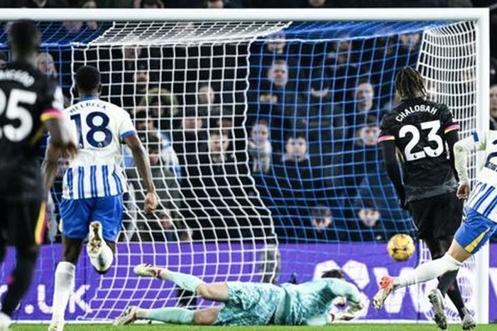 Chelsea thua thảm Brighton, nguy cơ văng khỏi top 4 Ngoại hạng Anh