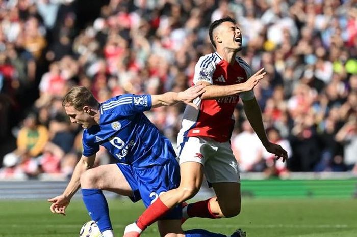 Soi tỉ số Leicester - Arsenal: Thế trận một chiều