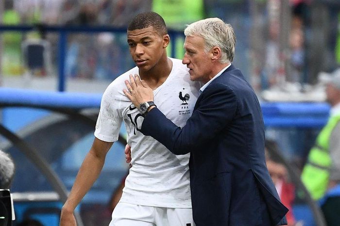 HLV Deschamps gọi lại Mbappe lên đội tuyển Pháp, chọn Zidane kế nhiệm