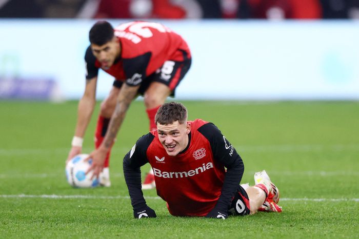 Leverkusen xa vời giấc mơ vô địch Bundesliga