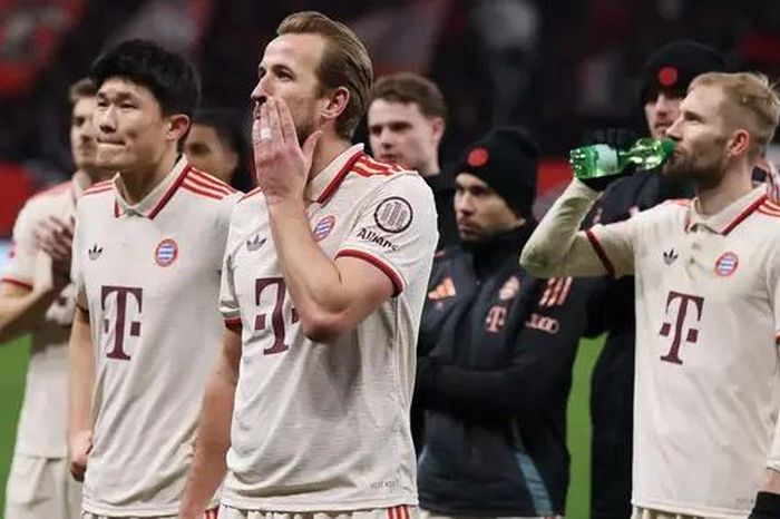 Bayern Munich cầm hòa với Bayer Leverkusen