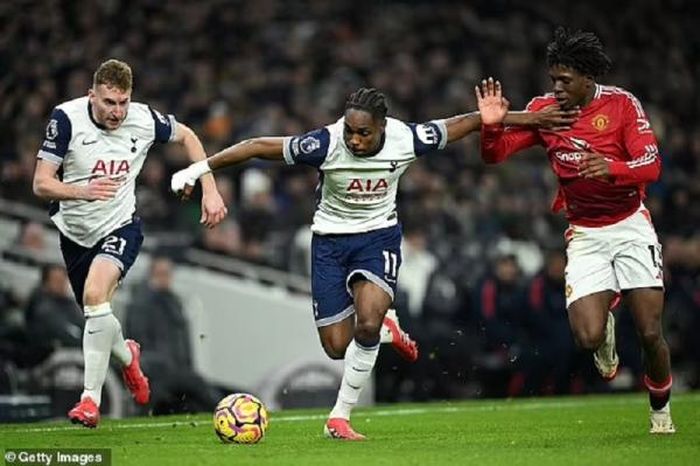 Thua tối thiểu trước Tottenham, MU bị đẩy gần tới nhóm xuống hạng