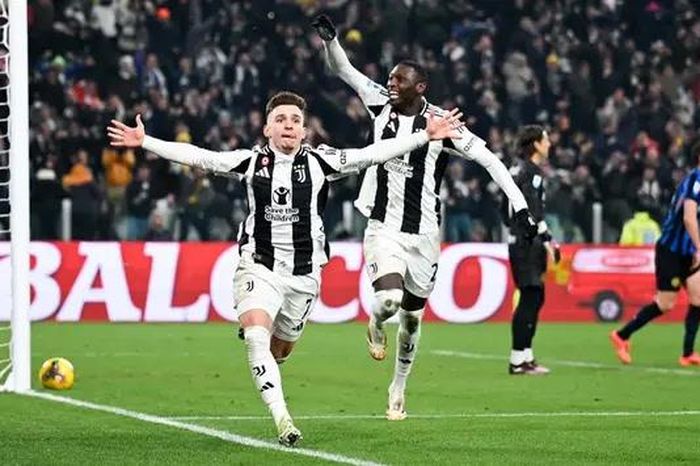 Juventus trở lại top 4 trên BXH Serie A