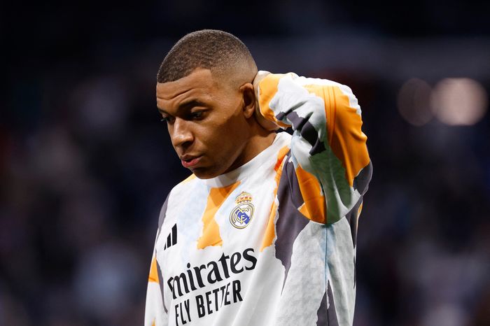 Mbappe giải cứu đội bóng Pháp