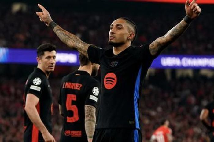 Thể hiện đẳng cấp, 10 cầu thủ Barcelona đánh bại chủ nhà Benfica