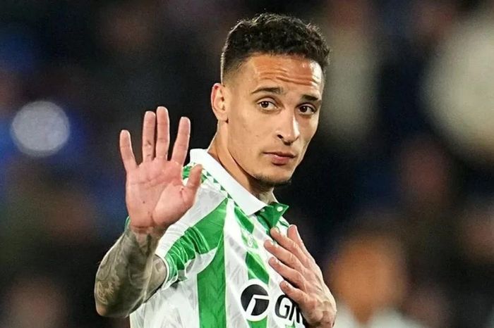 Người đại diện Antony phản bác lời chê bai về thể lực của HLV Manchester United