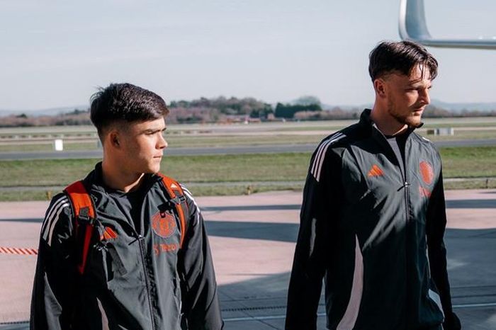 Bất ngờ danh sách 18 cầu thủ MU đá trận Europa League